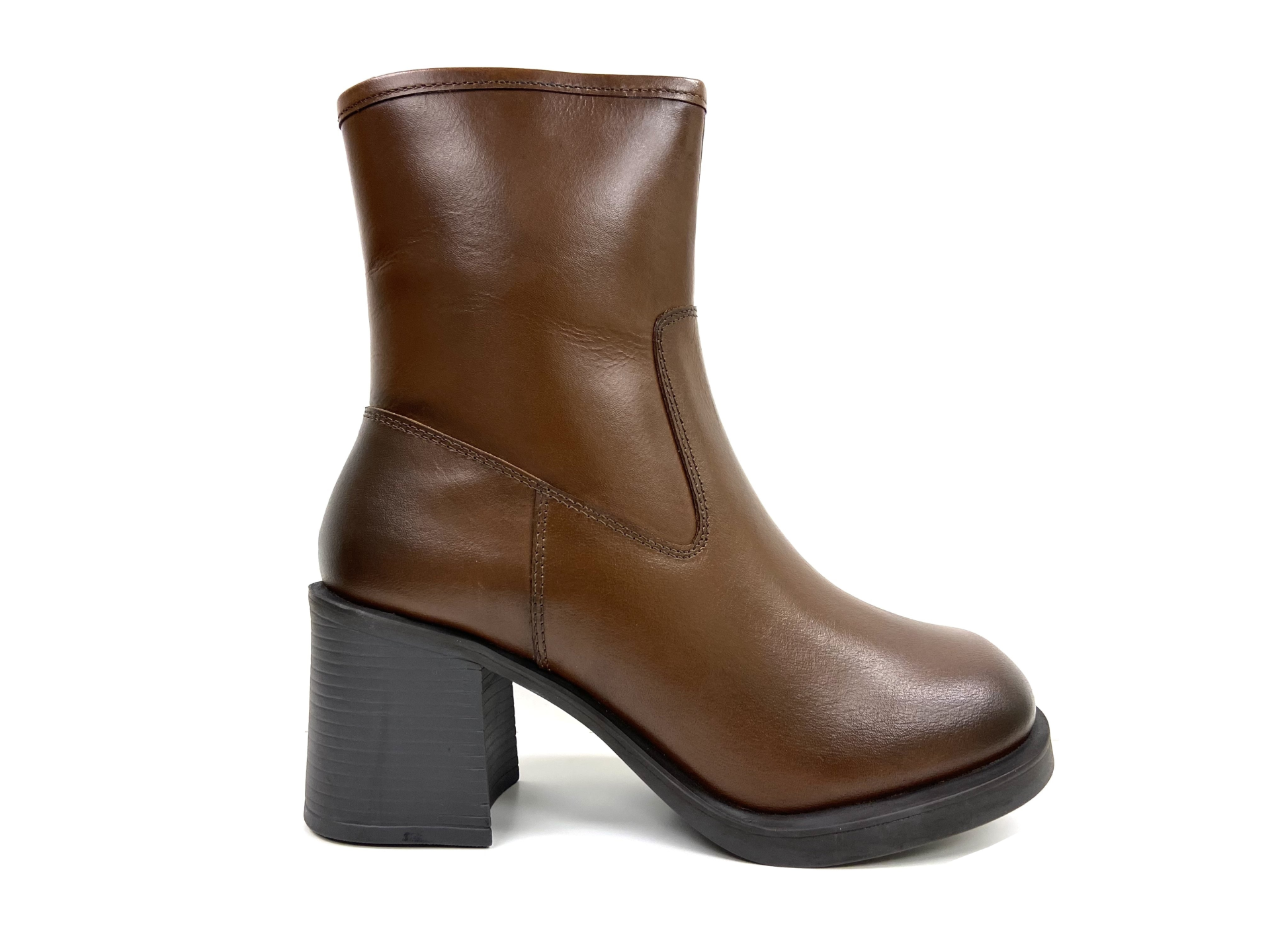 Lyla Cognac Square Block Heel Boots – Women’s Stylish Comfort.