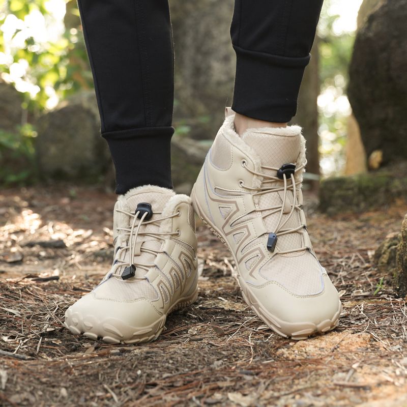 Men's Waterproof Winter Hiking Boots with Fur Lining.