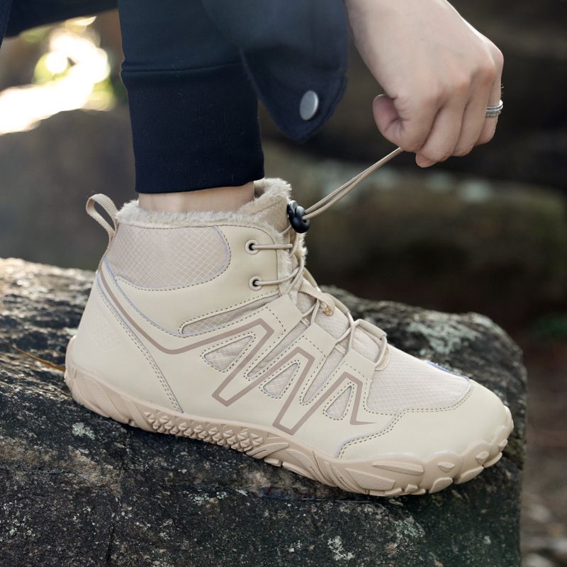 Men's Waterproof Winter Hiking Boots with Fur Lining.