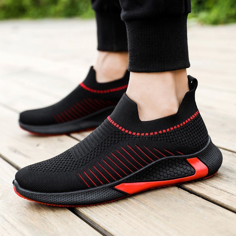 Men's Slip-Resistant Casual Sneakers - Comfort & Style.