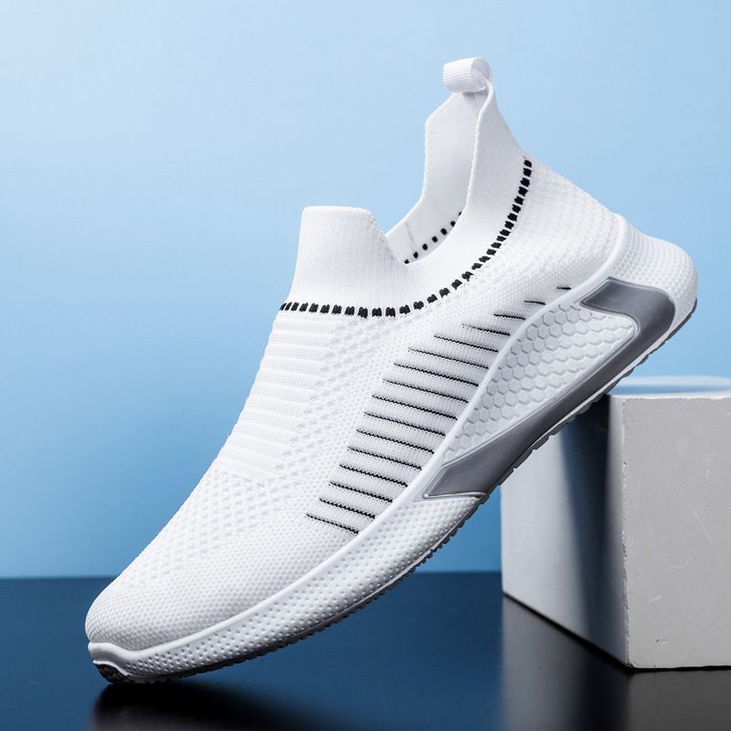 Men's Slip-Resistant Casual Sneakers - Comfort & Style.