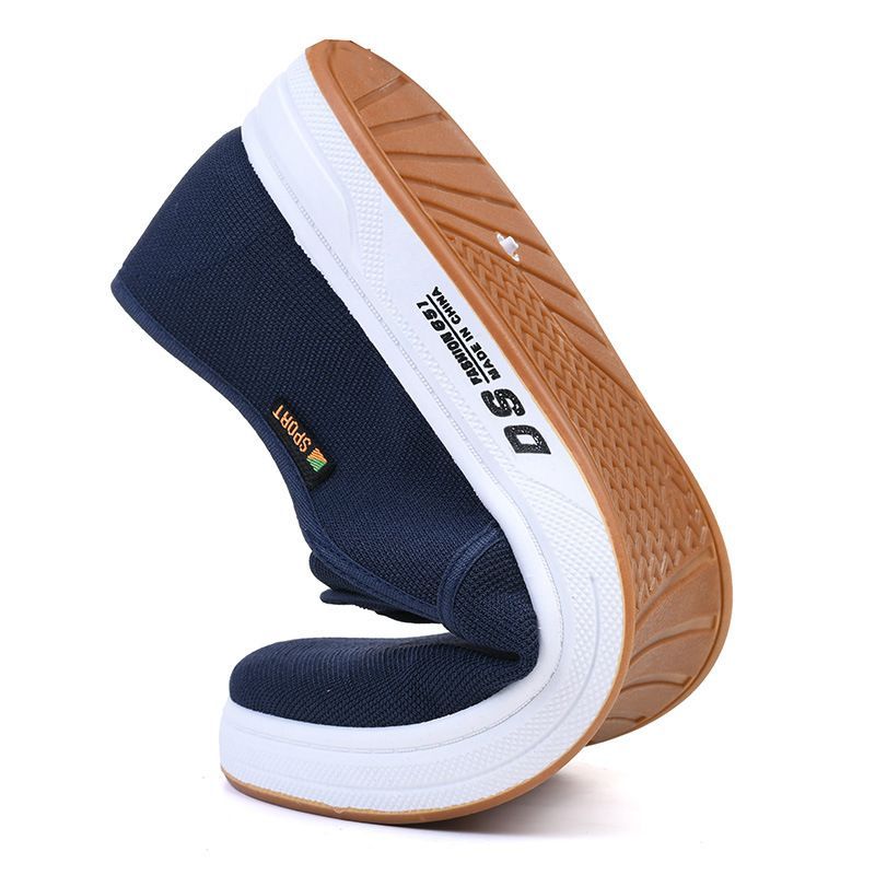 Man Sports Shoes Sneakers Mesh Versatile Slip Resistant Footgear.