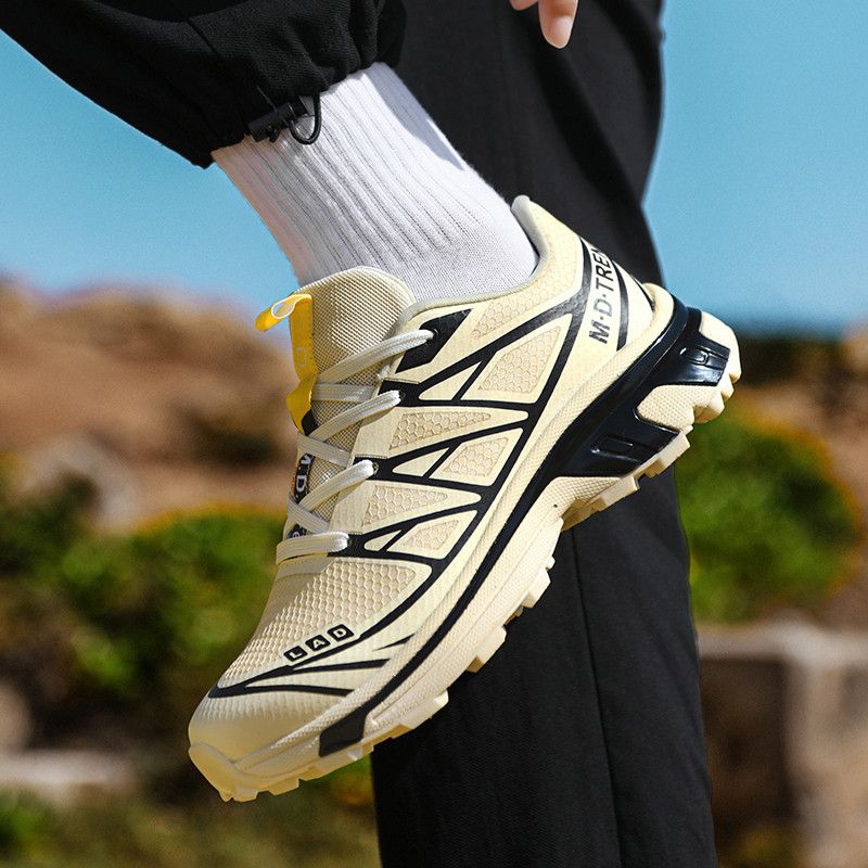 Men's Waterproof Winter Hiking Boots.