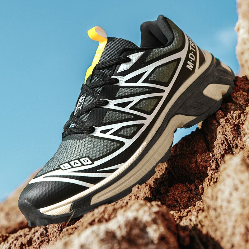 Men's Waterproof Winter Hiking Boots.