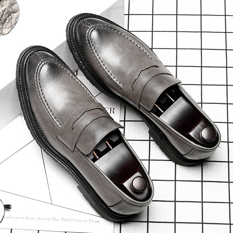 Men's Breathable Leather Loafers - Style & Comfort.
