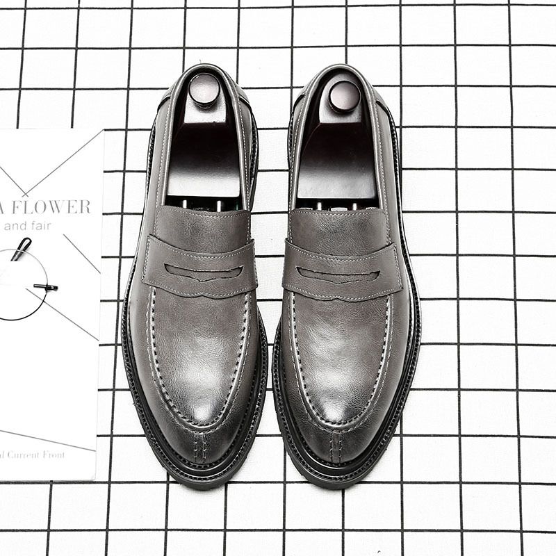 Men's Breathable Leather Loafers - Style & Comfort.
