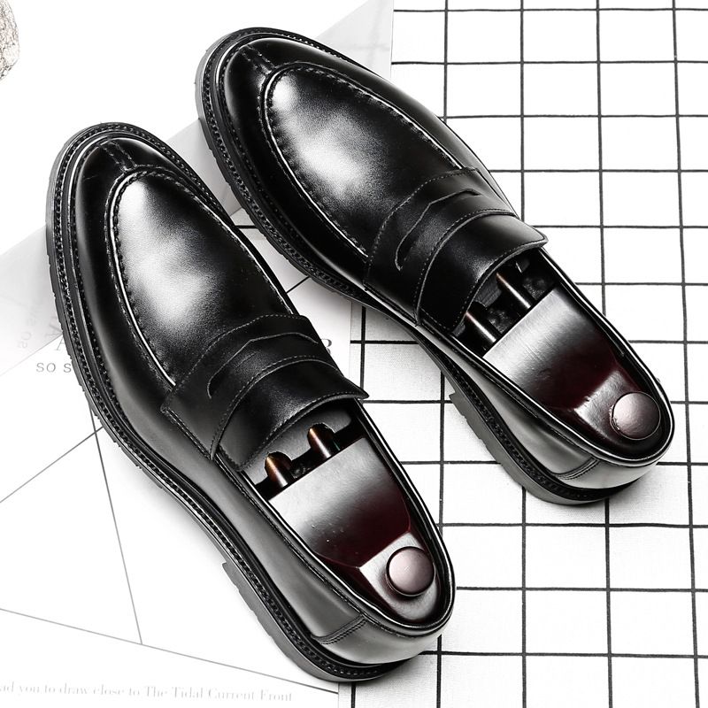 Men's Breathable Leather Loafers - Style & Comfort.