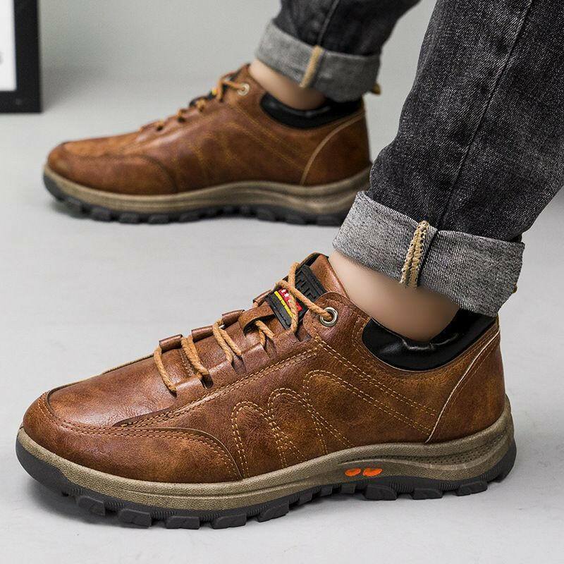 Men's Premium Leather Mountaineering Shoes.
