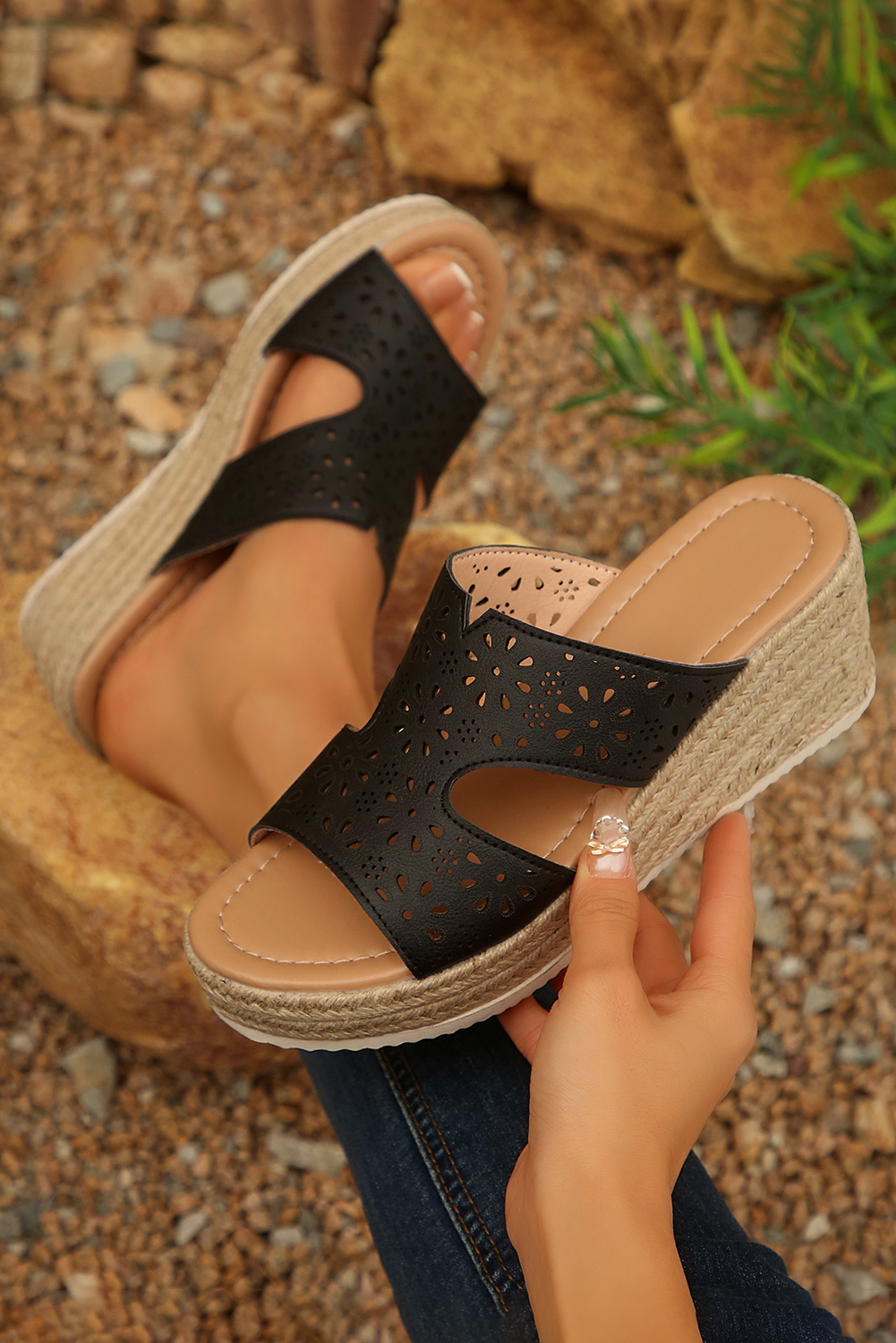 Black Flower Hollow Out PU Leather Wedge Slippers.