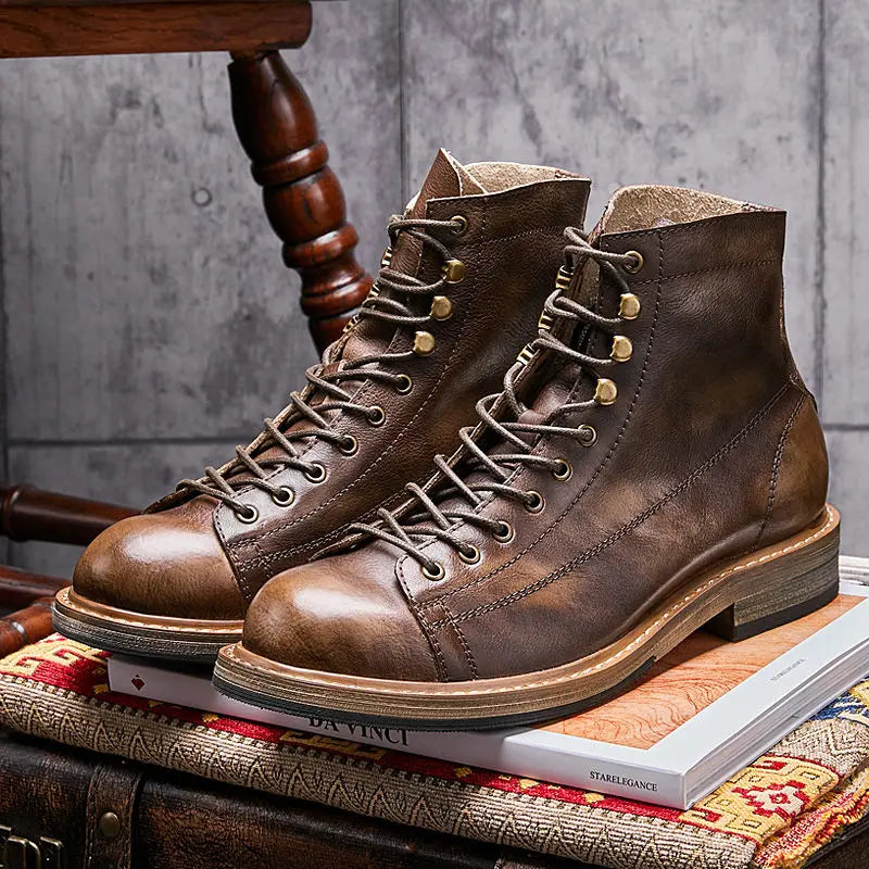 Retro Round Toe Men's Work Boots – British Style Leather Lace-Up.