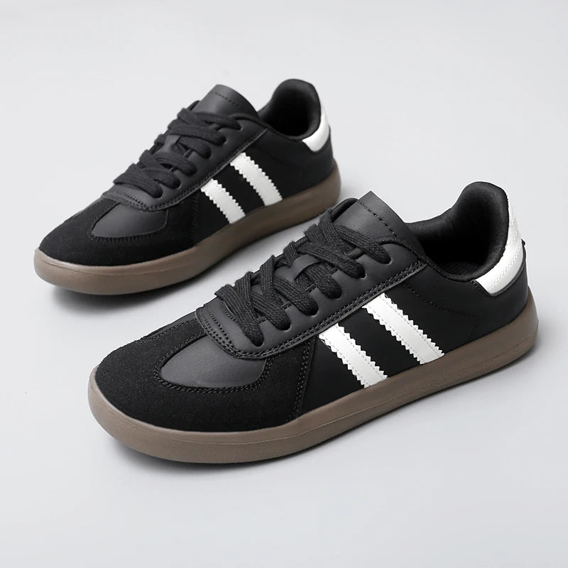 Premium Soft Leather Men's Casual Sneakers.