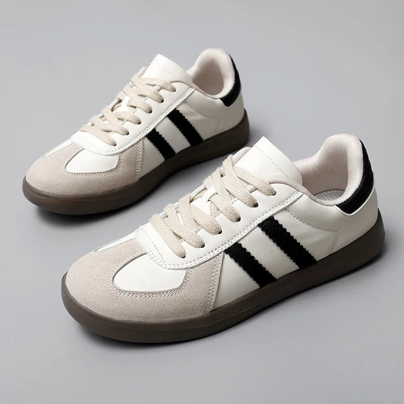 Premium Soft Leather Men's Casual Sneakers.