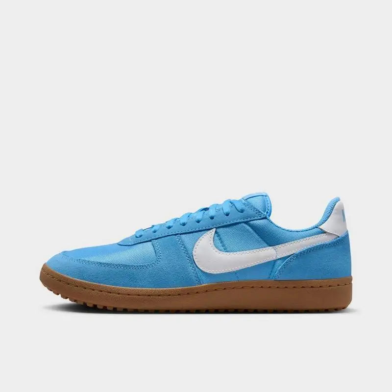 Nike Retro Sneakers - Stylish Comfort for All-Day Wear.