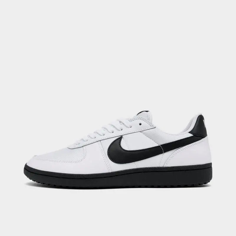 Nike Retro Sneakers - Stylish Comfort for All-Day Wear.
