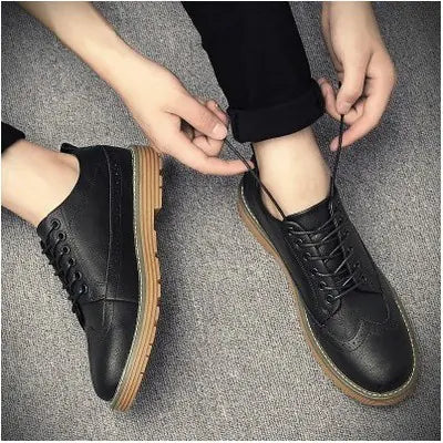 Men's Leather Carved Brogues – Classic Dress Shoes.