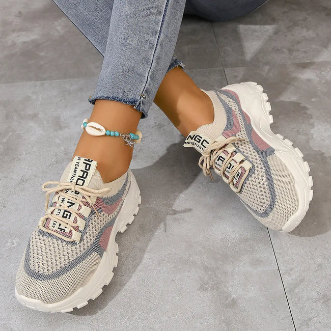2023 Fashion Retro Lightweight Breathable Sneakers